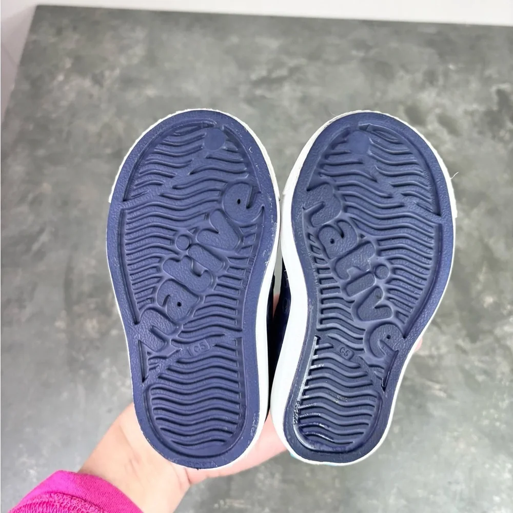 Native Jefferson slip on sneaker shoes size 5 toddler unisex navy